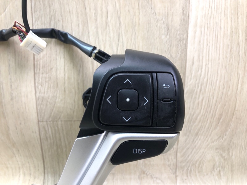 Кнопки на руль SIENNA 11-16 2014 3.5 2GR-FE Кнопки на руль SIENNA 11-16 2014 3.5 2GR-FE