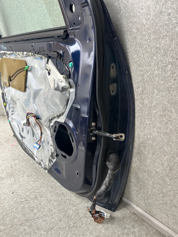 Дверь передняя левая OUTLANDER XL 05-13 2009 3.0 6B31 Дверь передняя левая OUTLANDER XL 05-13 2009 3.0 6B31