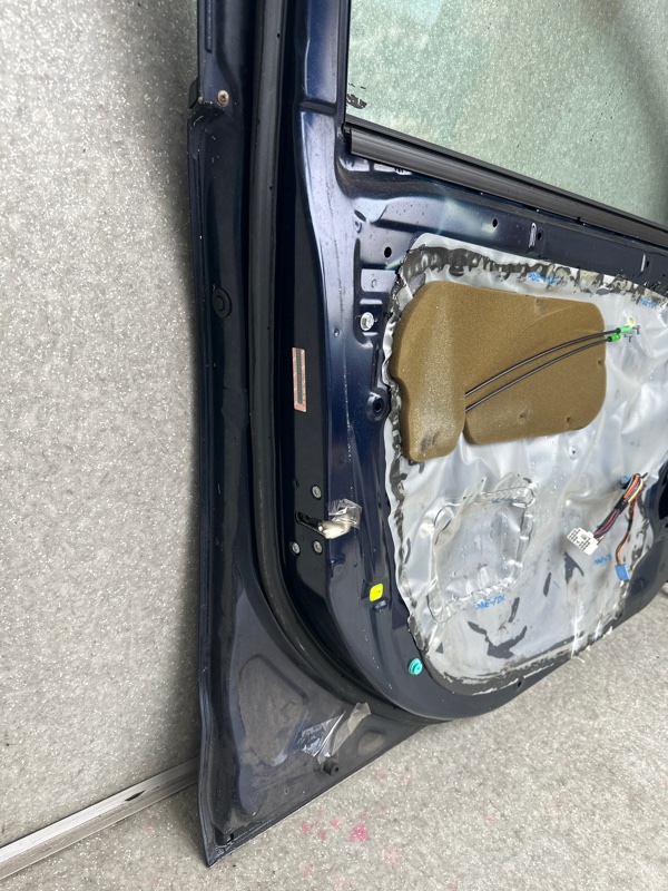 Дверь передняя левая OUTLANDER XL 05-13 2009 3.0 6B31 Дверь передняя левая OUTLANDER XL 05-13 2009 3.0 6B31