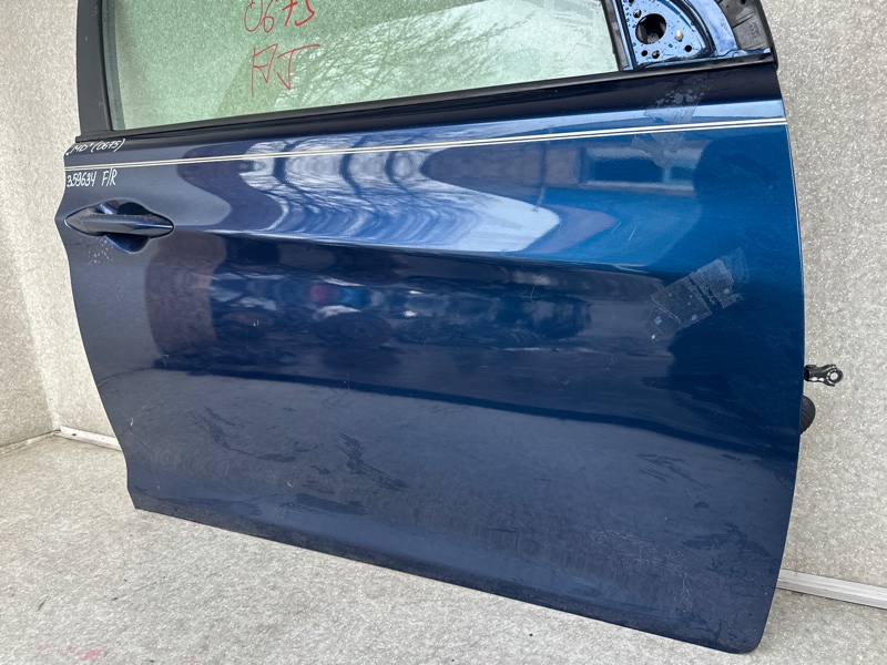 Дверь передняя правая ELANTRA MD 10-15 2015 1.8 G4NB Дверь передняя правая ELANTRA MD 10-15 2015 1.8 G4NB