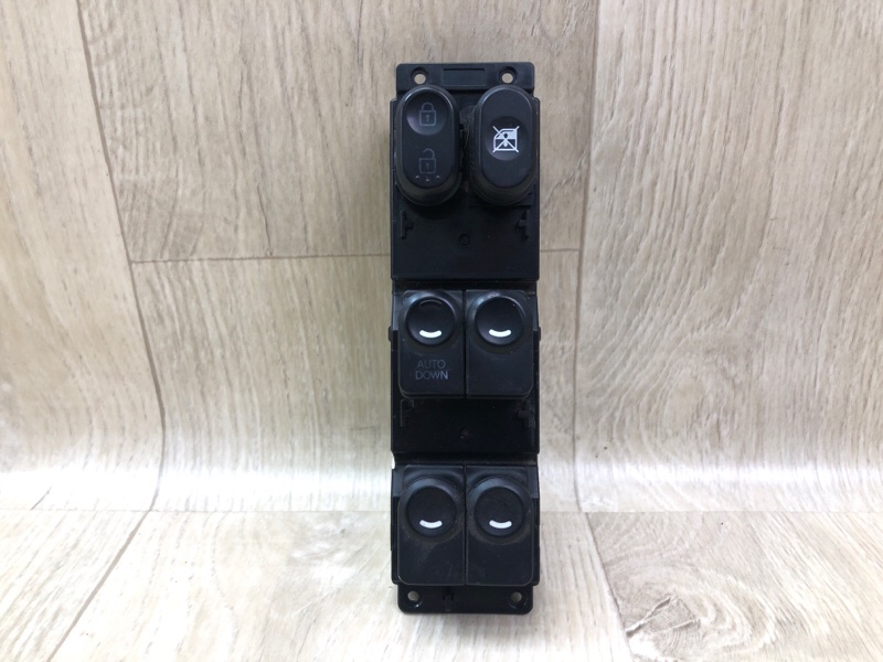 Блок управления стеклоподъемниками HYUNDAI ACCENT RB 10- 1.6 93570-1R111 Б/У