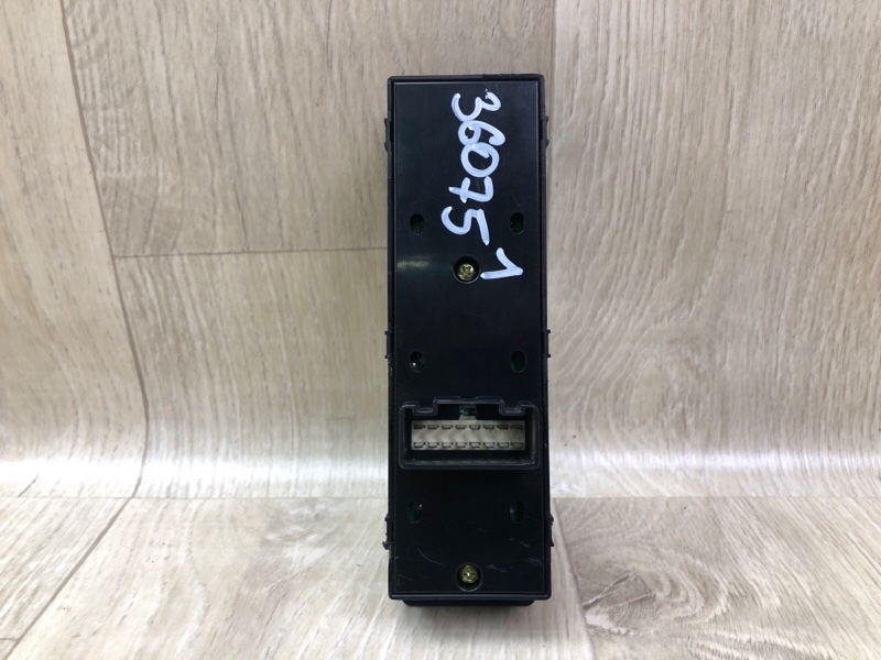 Блок управления стеклоподъемниками HYUNDAI ACCENT RB 10- 1.6