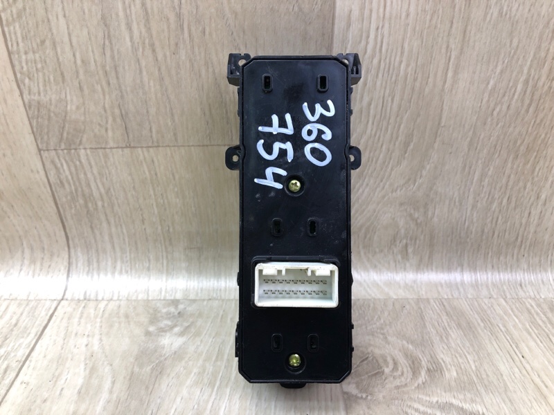 Блок управления стеклоподъемниками TUCSON TL 15-20 2015 G4FJ 1.6