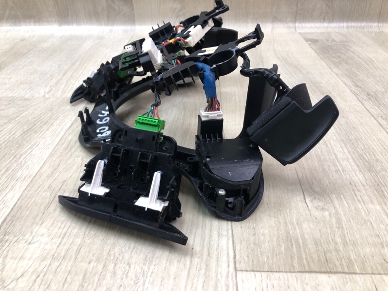 Кнопки на руль ACCORD CU8 / TSX 08-14 2010 2.4 K24Z3 Кнопки на руль ACCORD CU8 / TSX 08-14 2010 2.4 K24Z3