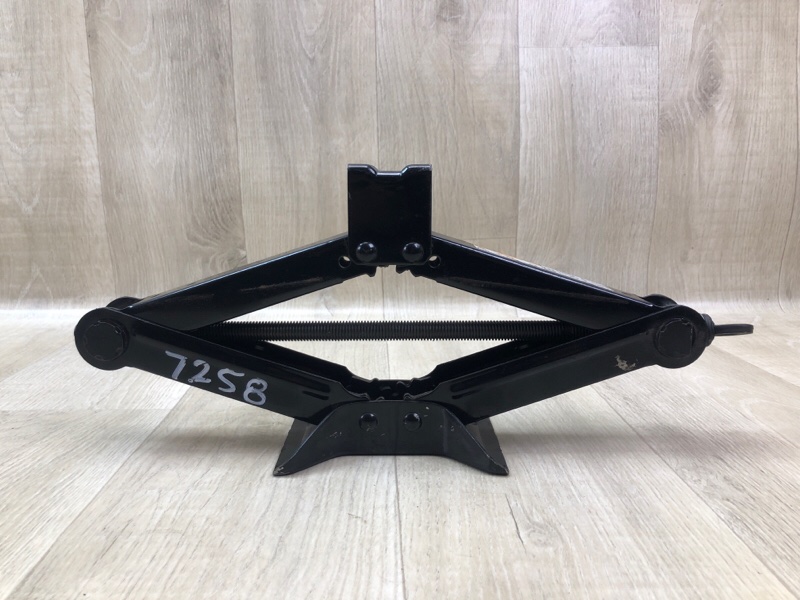 Запчасть домкрат MITSUBISHI OUTLANDER GF 12- 2013 2.4 4J12 9280A012 Б/У Домкрат MITSUBISHI OUTLANDER GF 12- 2013 2.4 4J12 9280A012 Б/У