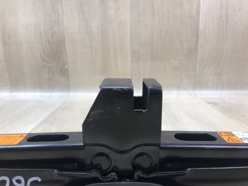 Домкрат NISSAN X-TRAIL/ROGUE T33 20- 2.5 PR25DD Домкрат NISSAN X-TRAIL/ROGUE T33 20- 2.5 PR25DD