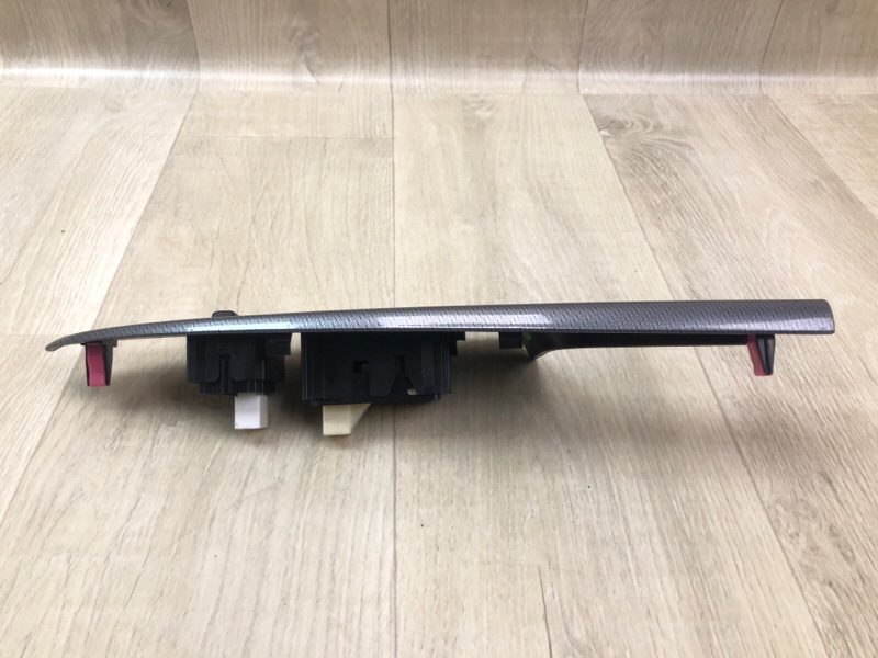 Кнопка стеклоподъемника передняя правая TOYOTA VENZA 09-16 3.5 2GR-FE