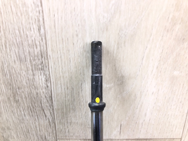 Амортизатор задний SIENNA 11-16 2014 3.5 2GR-FE