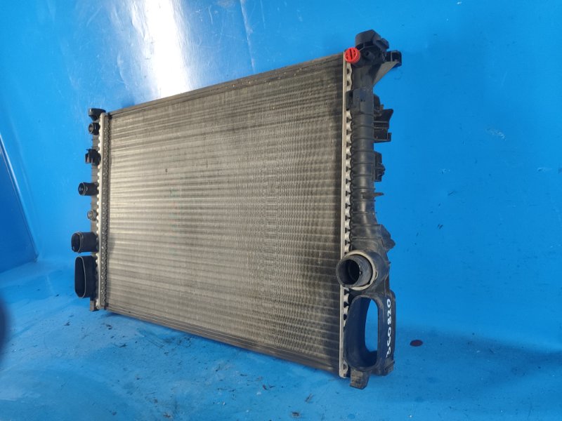 Радиатор основной E-CLASS W211 02-09 Радиатор основной E-CLASS W211 02-09