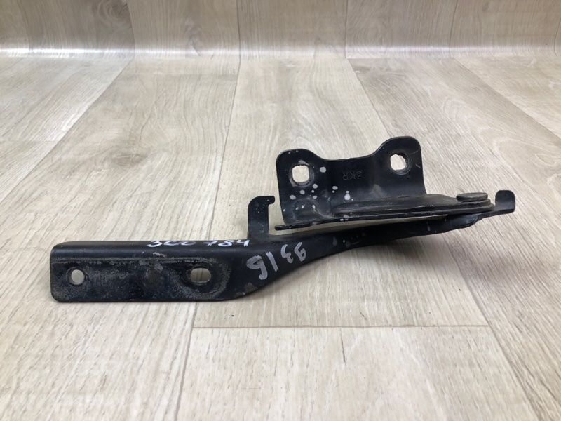 Петля капота правая PATHFINDER R52 12-21 2013 3.5 VQ35DE Петля капота правая PATHFINDER R52 12-21 2013 3.5 VQ35DE