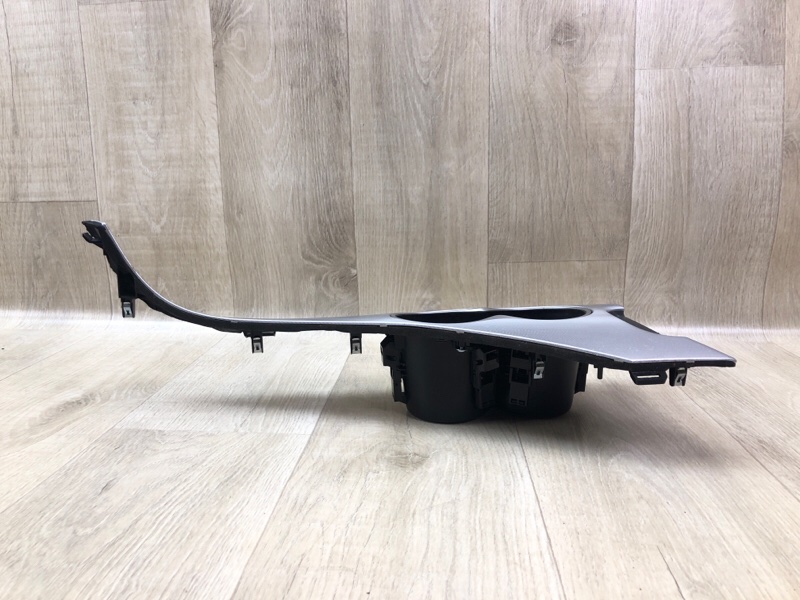 Подстаканник INFINITI Q50 15-20 Подстаканник INFINITI Q50 15-20