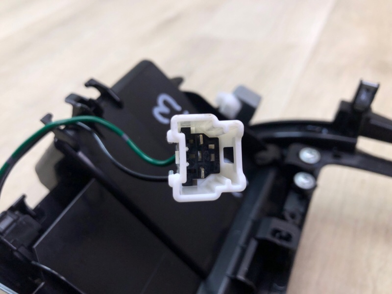 Консоль центральная Q50 15-20 Консоль центральная Q50 15-20