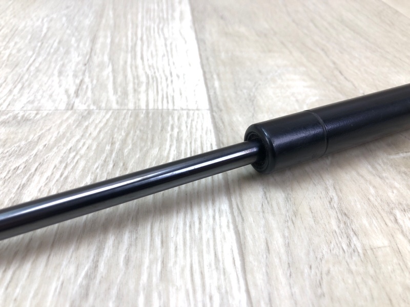 Амортизатор капота TOYOTA CAMRY 40 06-11 3.5 2GR-FE Амортизатор капота TOYOTA CAMRY 40 06-11 3.5 2GR-FE