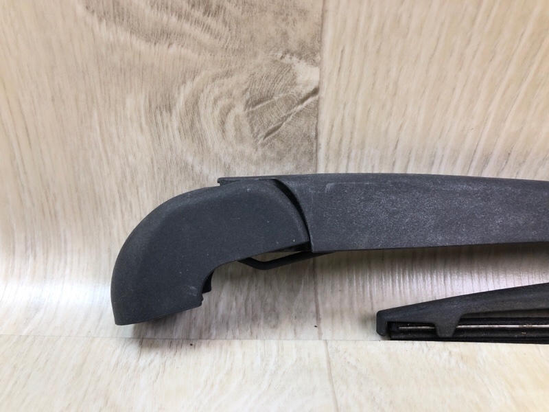 Поводок стеклоочистителя задний FX S50 03-08 2006 VK45DE