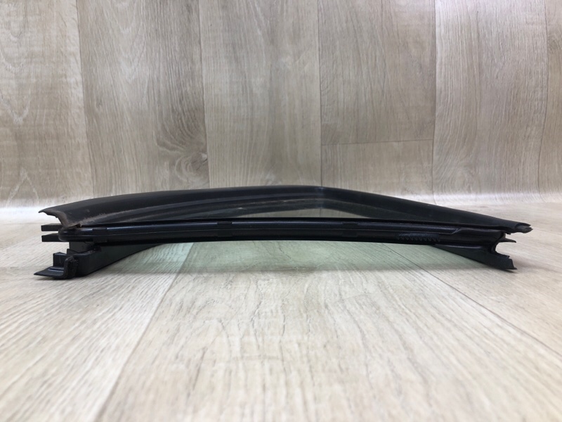 Стекло двери глухое заднее правое NISSAN VERSA B17 11-19 1.6 HR16DE