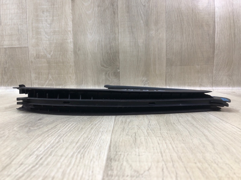 Стекло двери глухое заднее правое NISSAN VERSA B17 11-19 1.6 HR16DE