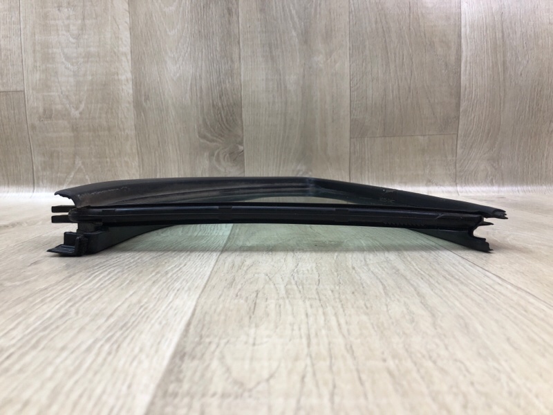 Стекло двери глухое заднее правое VERSA B17 11-19 2015 1.6 HR16DE