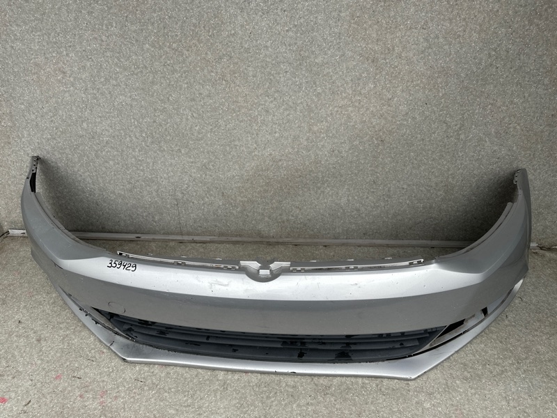 Бампер передний JETTA USA 10-17 2010 CBTA 2.5L