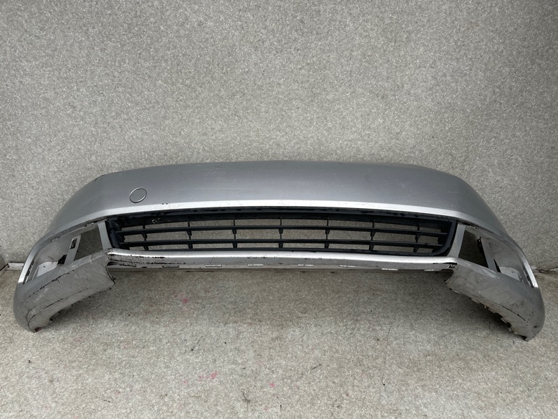 Бампер передний JETTA USA 10-17 2010 CBTA 2.5L