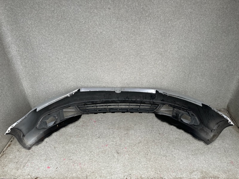 Бампер передний JETTA USA 10-17 2010 CBTA 2.5L