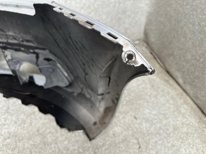 Бампер передний JETTA USA 10-17 2010 CBTA 2.5L