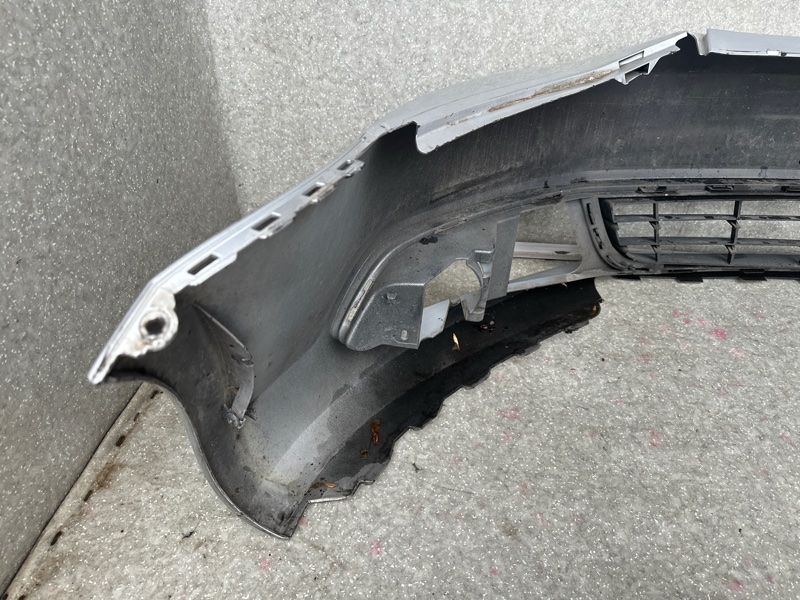 Бампер передний JETTA USA 10-17 2010 CBTA 2.5L