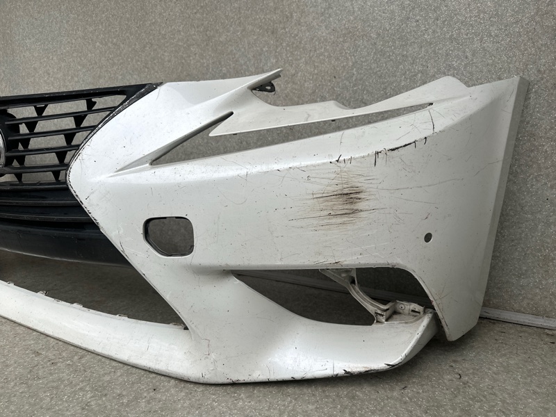 Бампер передний LEXUS IS250/350 13-20