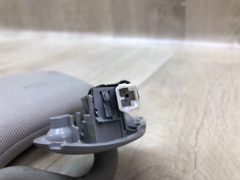 Козырек солнцезащитный левый SIENNA 11-16 2014 3.5 2GR-FE