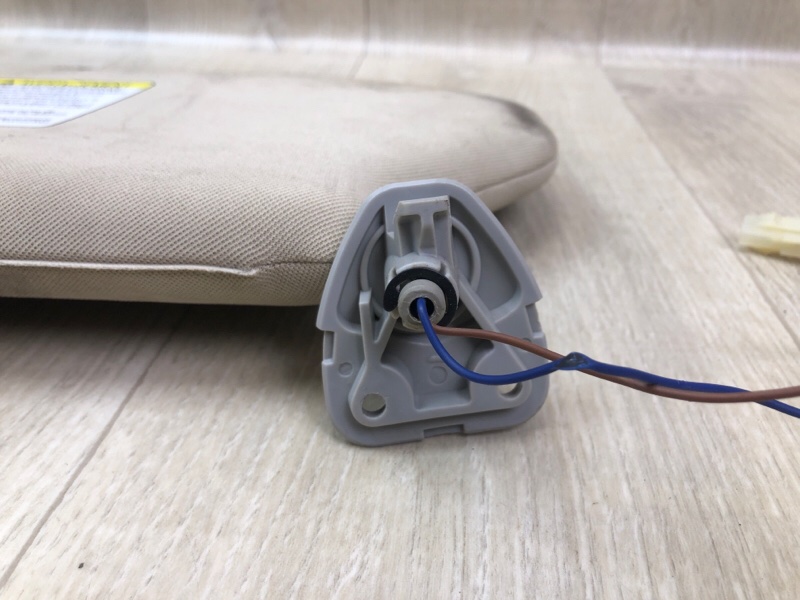 Козырек солнцезащитный правый PATHFINDER R52 12-21 2013 3.5 VQ35DE