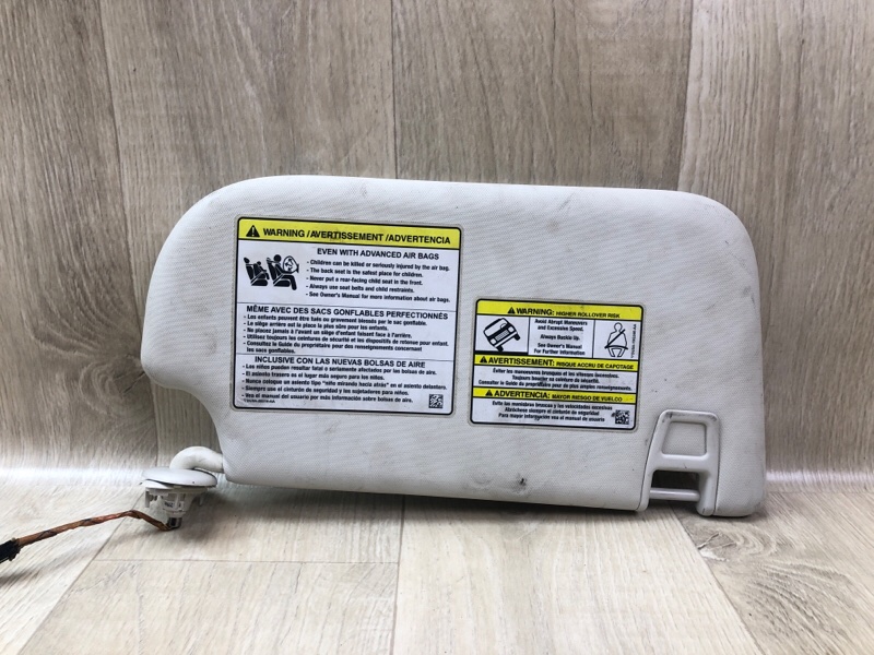 Запчасть козырек солнцезащитный левый FORD ESCAPE 12-19 2018 T15HDTX CJ5Z-7804105-BC Б/У Козырек солнцезащитный левый FORD ESCAPE 12-19 2018 T15HDTX CJ5Z-7804105-BC Б/У