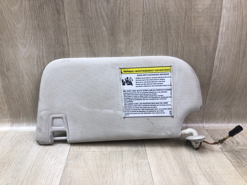 Запчасть козырек солнцезащитный правый FORD ESCAPE 12-19 2018 T15HDTX CJ5Z-7804104-BC Б/У Козырек солнцезащитный правый FORD ESCAPE 12-19 2018 T15HDTX CJ5Z-7804104-BC Б/У