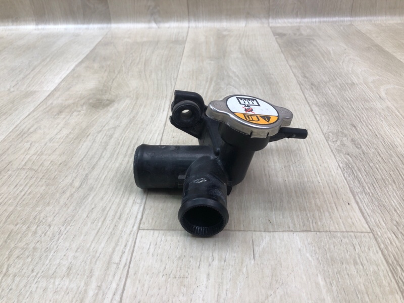 Запчасть горловина радиатора HYUNDAI ELANTRA MD 10-15 253293X600 Б/У Горловина радиатора HYUNDAI ELANTRA MD 10-15 253293X600 Б/У