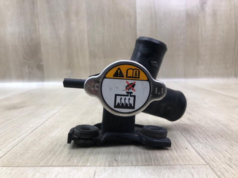 Горловина радиатора ELANTRA MD 10-15 Горловина радиатора ELANTRA MD 10-15