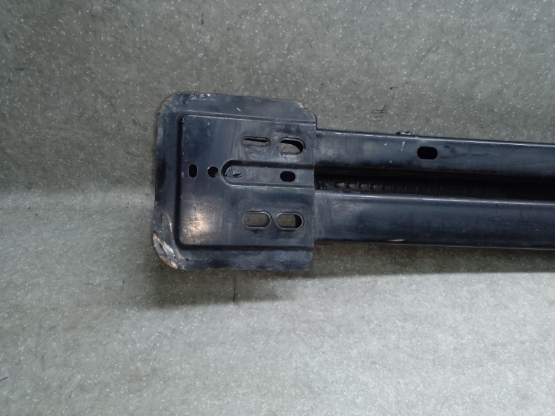 Усилитель переднего бампера CAMRY 40 06-11 2010 2.5 2ARFE