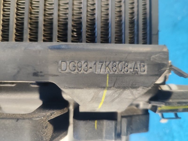 Радиатор интеркулера ESCAPE 12-19 2018 T15HDTX Радиатор интеркулера ESCAPE 12-19 2018 T15HDTX