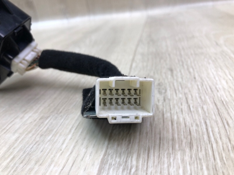 Блок управления зеркалами TUCSON TL 15-20 2015 G4FJ 1.6 Блок управления зеркалами TUCSON TL 15-20 2015 G4FJ 1.6