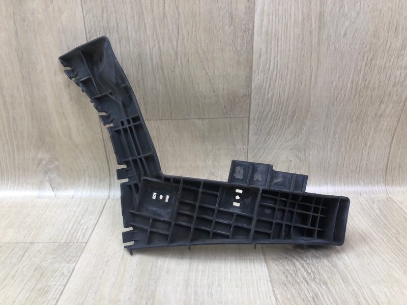 Кронштейн заднего бампера правый SUZUKI SX4 06-13 J20A