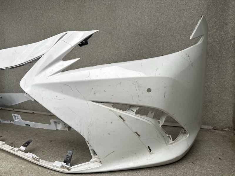 Бампер передний LEXUS ES 18- Бампер передний LEXUS ES 18-