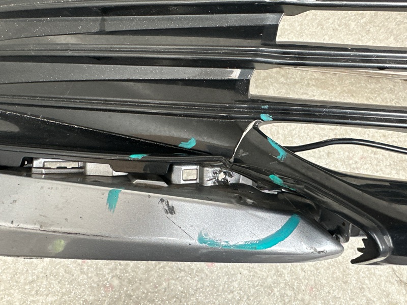 Бампер передний CAMRY 70 17-