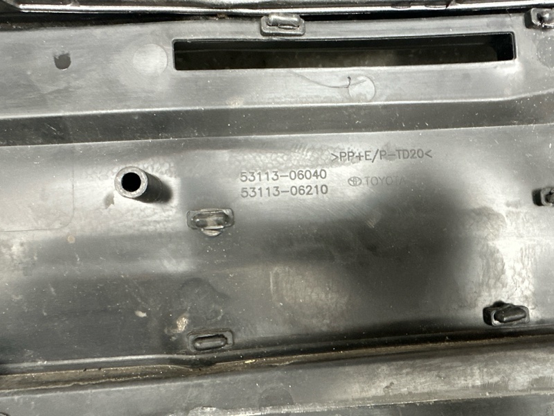 Бампер передний CAMRY 70 17-