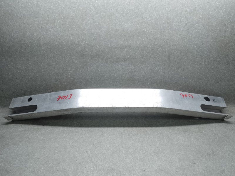 Усилитель заднего бампера NISSAN LEAF 10-17 2011 EM61 850303NA1A Б/У