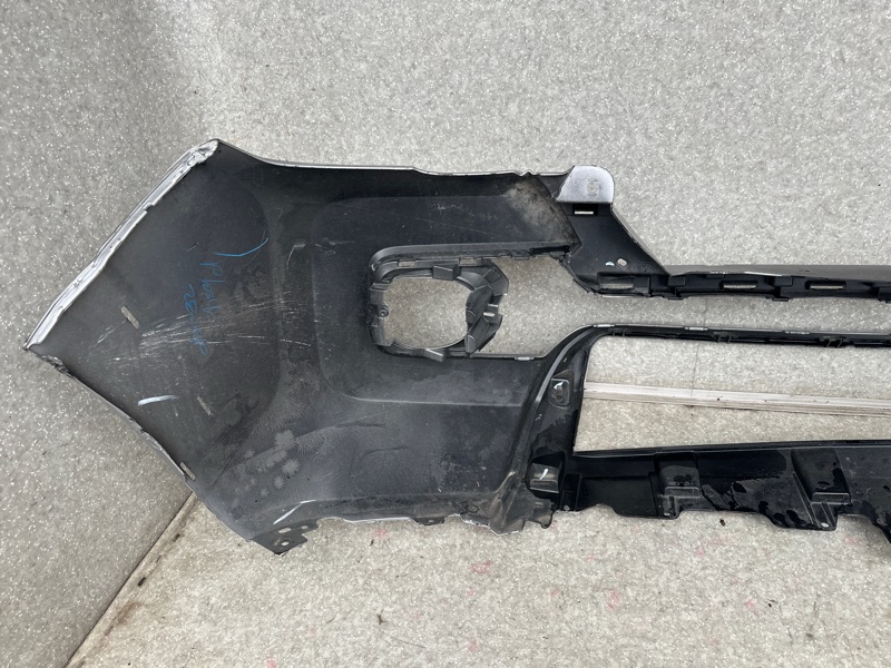 Бампер передний TACOMA 15-