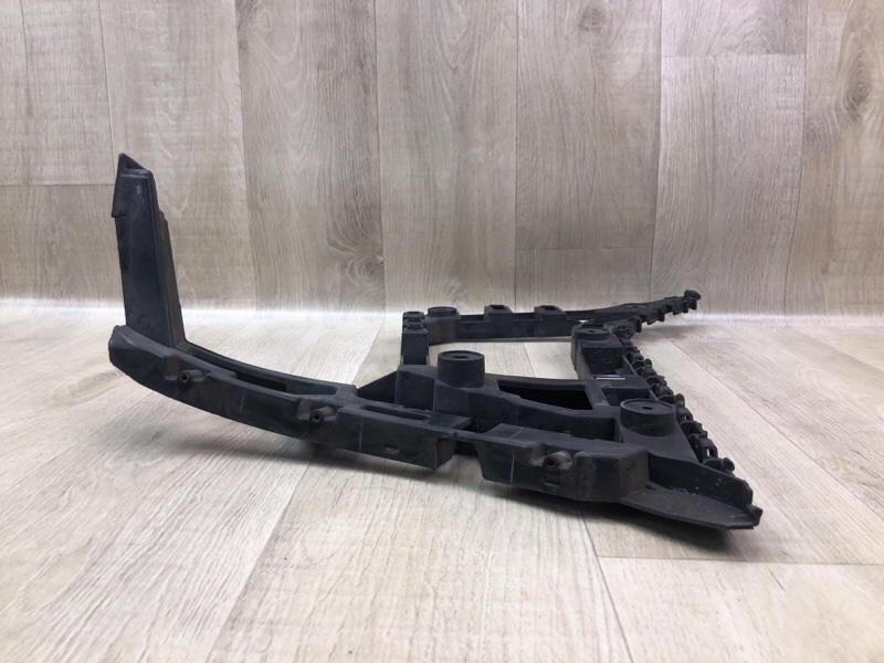 Кронштейн заднего бампера левый JETTA USA 10-17 2.5