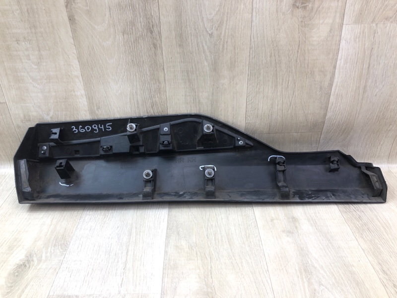 Накладка двери задняя правая X-TRAIL/ROGUE T33 20- 2021 2.5 PR25DD Накладка двери задняя правая X-TRAIL/ROGUE T33 20- 2021 2.5 PR25DD