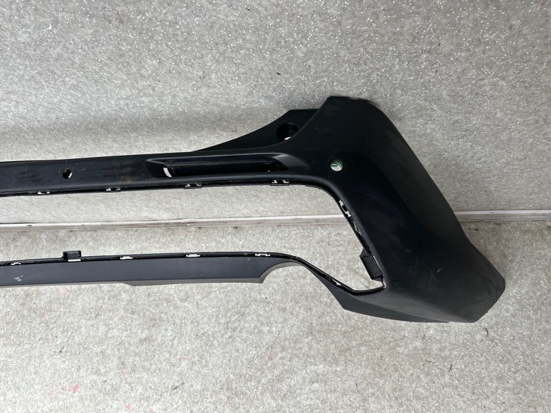 Бампер задний TOYOTA RAV4 18- Бампер задний TOYOTA RAV4 18-