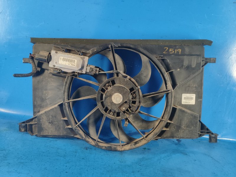 Диффузор вентилятора основного радиатора FORD FOCUS 10-18 CV6Z-8C607-R Б/У