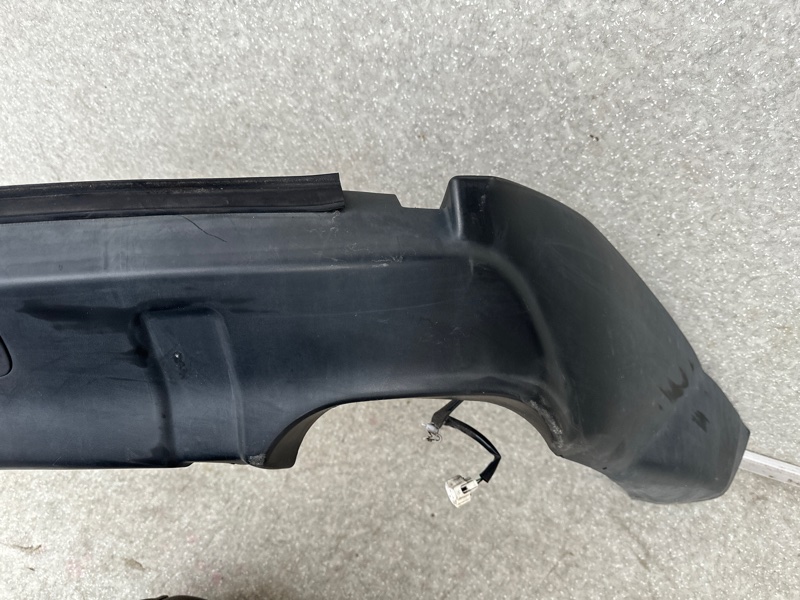 Бампер задний MITSUBISHI OUTLANDER XL 05-13 3.0 6B31 Бампер задний MITSUBISHI OUTLANDER XL 05-13 3.0 6B31