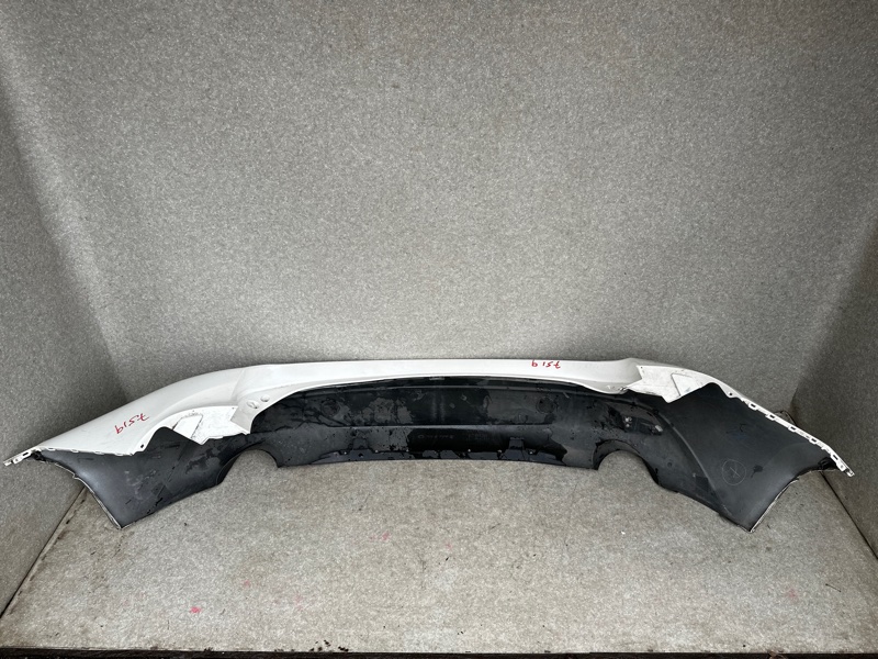 Бампер задний 3 BM 13-19 2015 HATCHBACK 2.0L 4 Бампер задний 3 BM 13-19 2015 HATCHBACK 2.0L 4