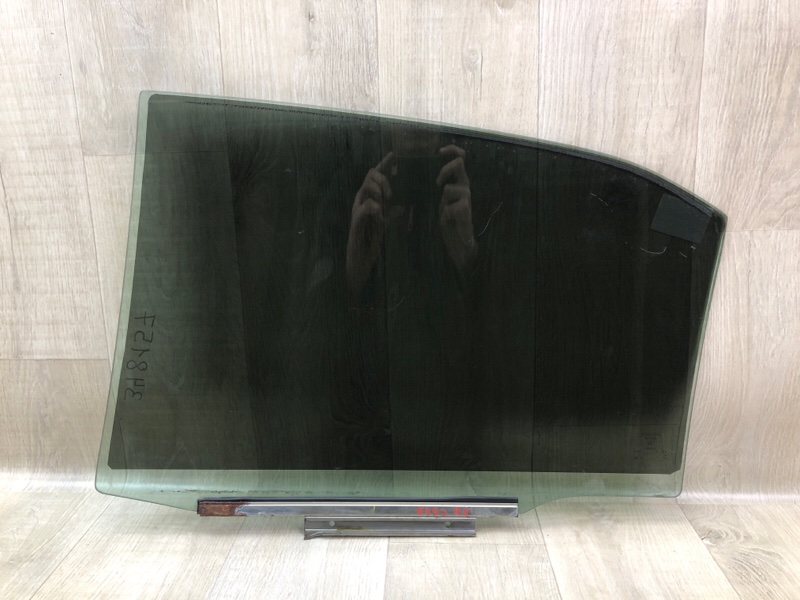 Стекло двери заднее правое CAMRY 40 06-11 2009 2.4 2AZFXE