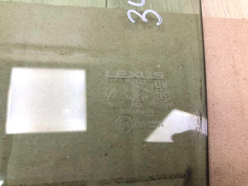 Стекло двери заднее левое ES350 06-12 2006 3.5 2GR-FE Стекло двери заднее левое ES350 06-12 2006 3.5 2GR-FE